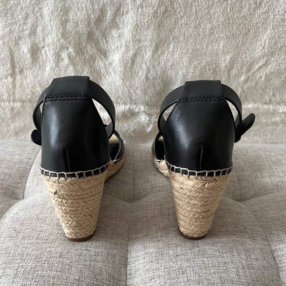 Vince Camuto Women’s Leera Espadrille Wedge - Picture 4 of 7